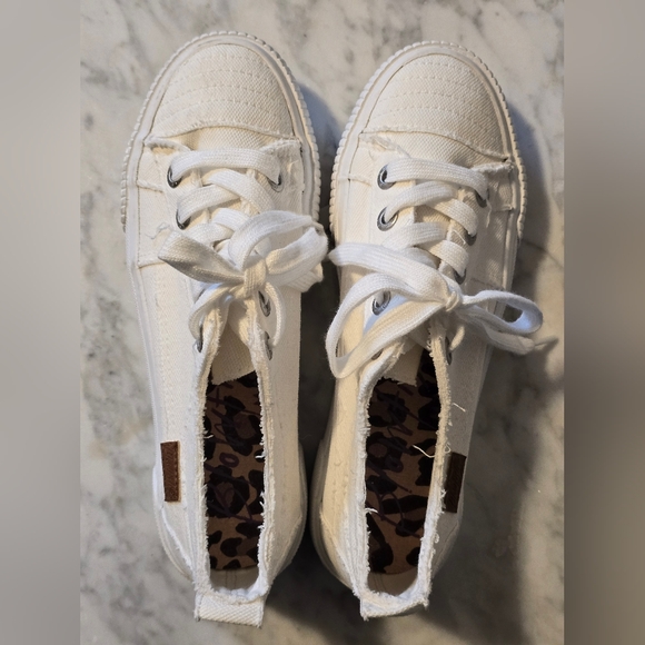 BLOWFISH Malibu Womens White Canvas Sneakers Size 7 LIKE-NEW - Picture 8 of 14